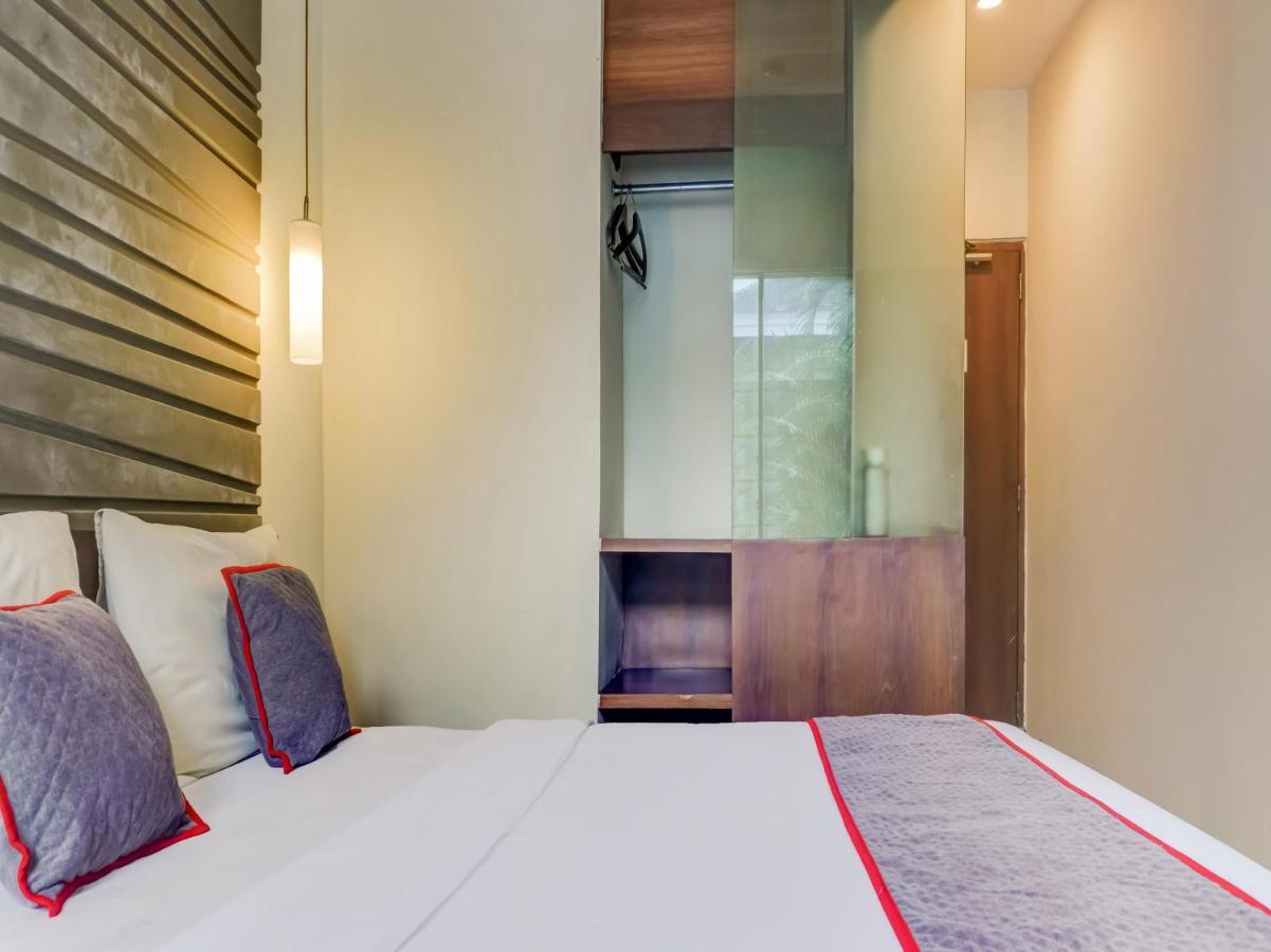 Townhouse Oak Hotel Grand Чікаранґ Екстер'єр фото