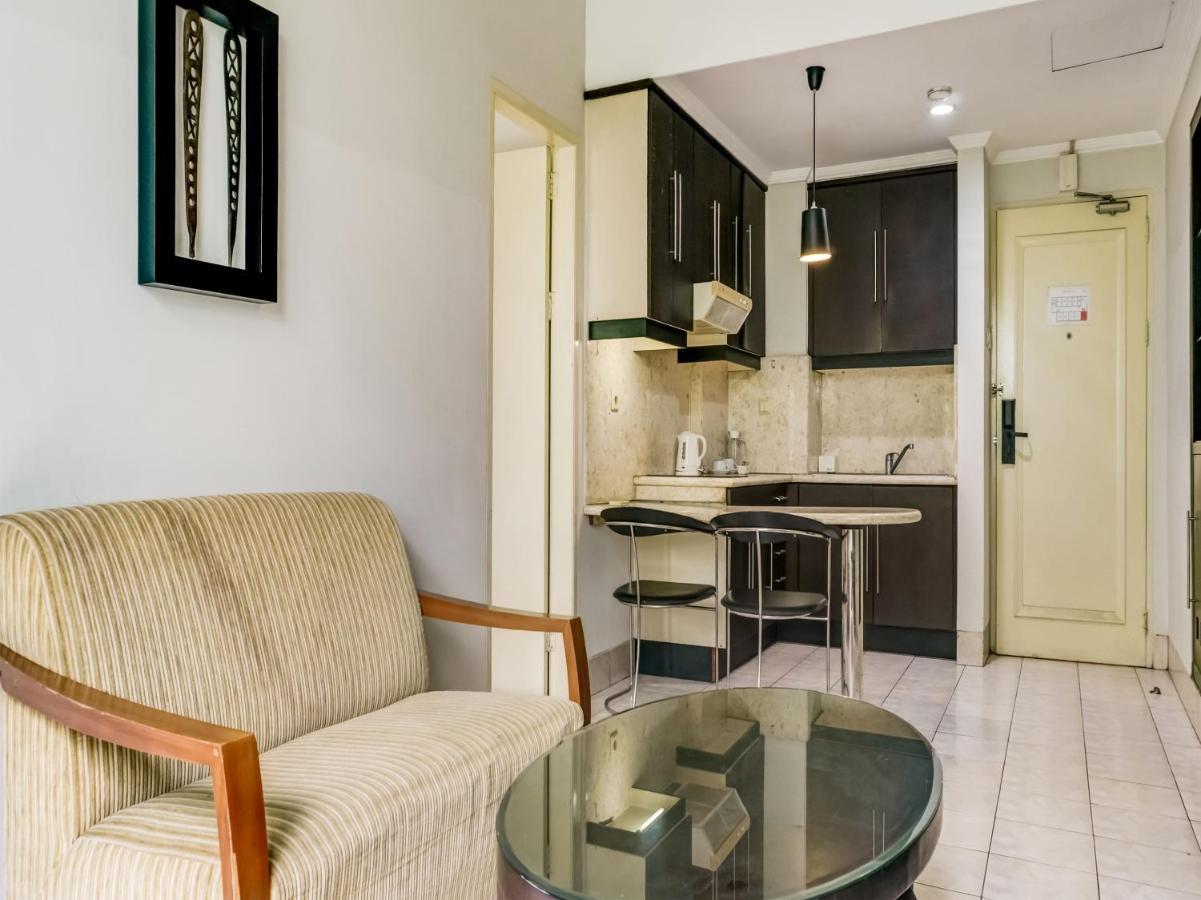 Townhouse Oak Hotel Grand Чікаранґ Екстер'єр фото